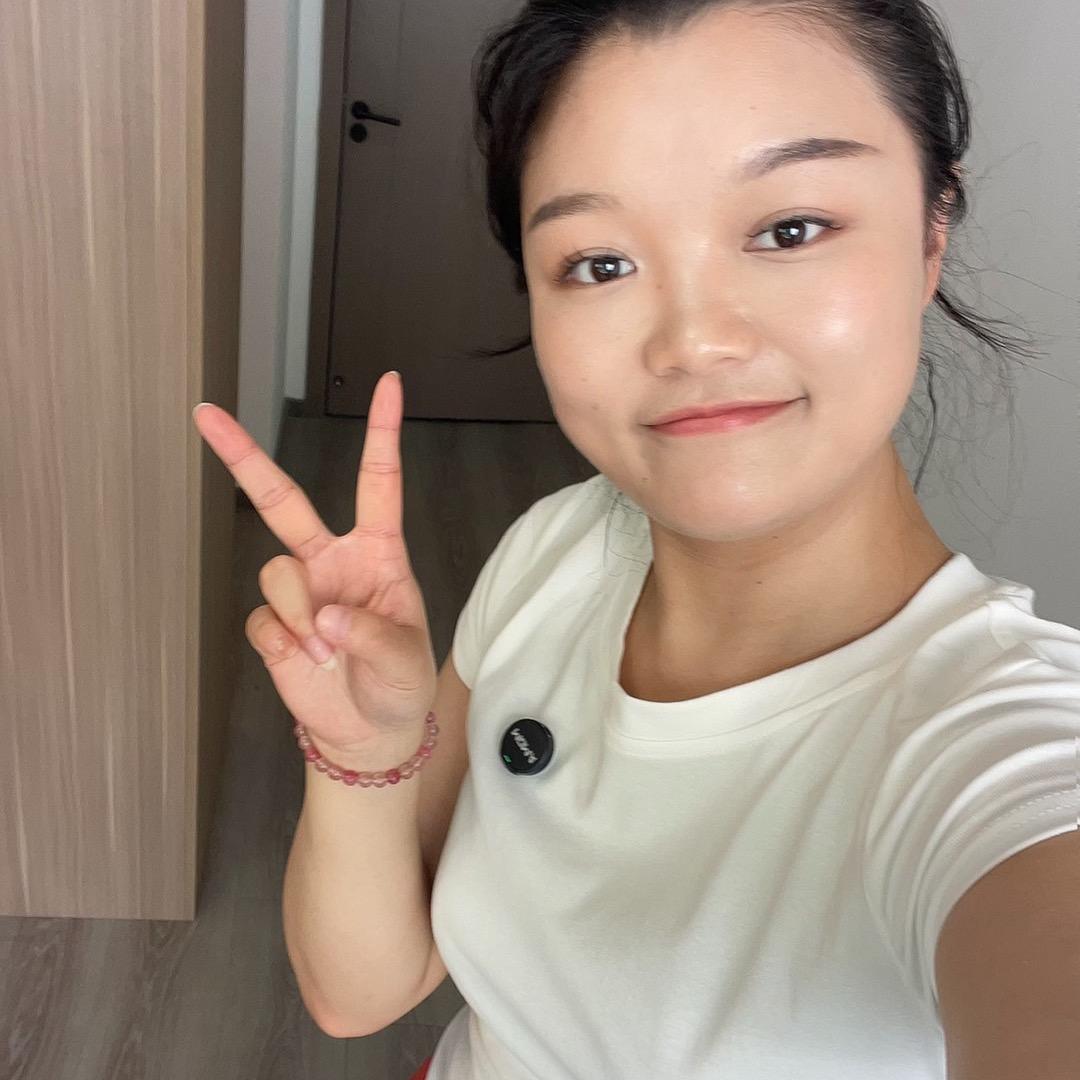 英子