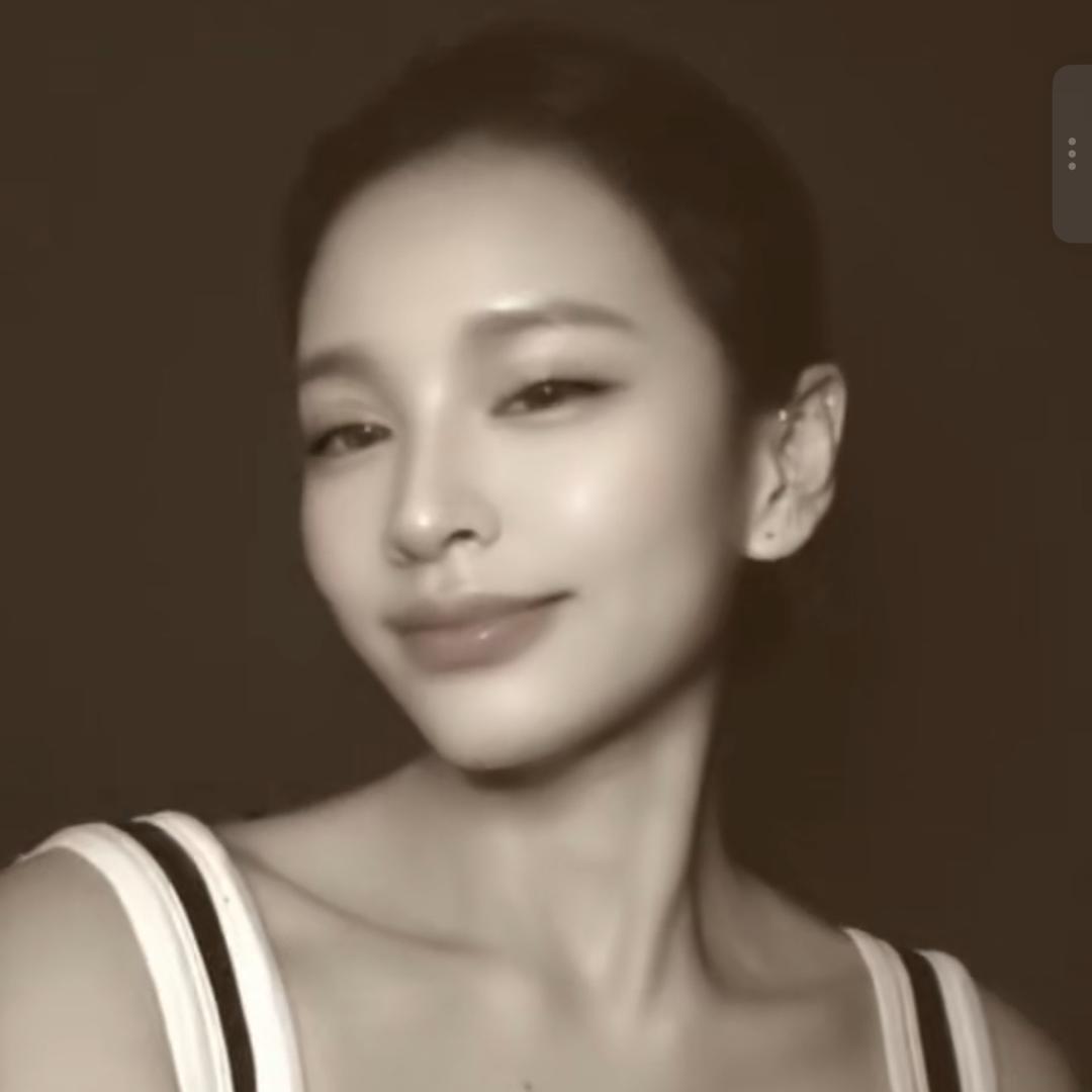 璇.
