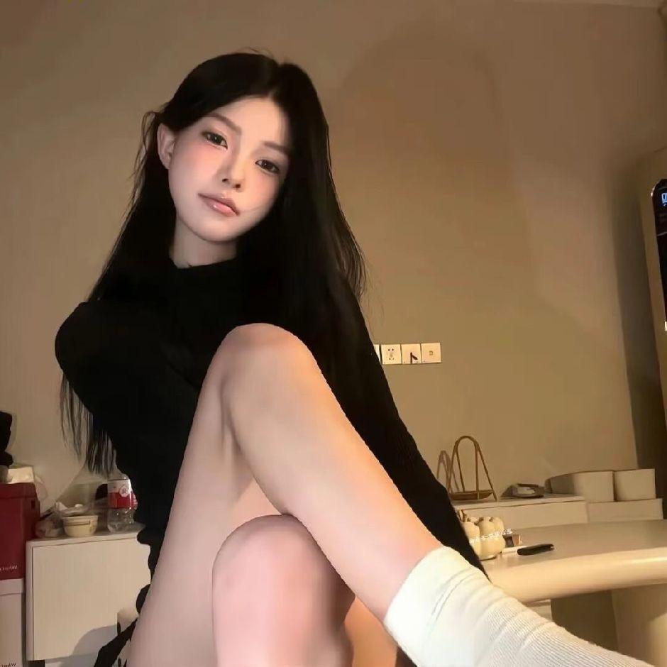 美女卖山地车