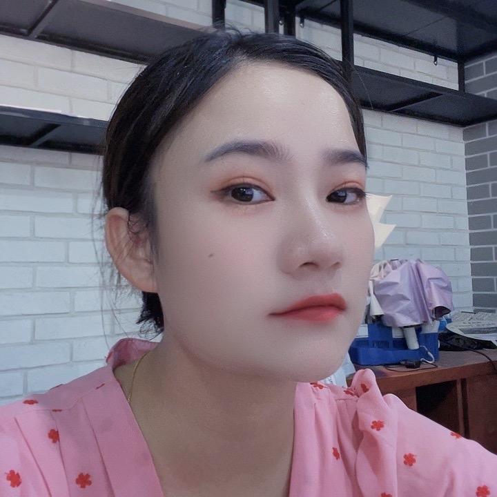 汉宇卖房小姐姐