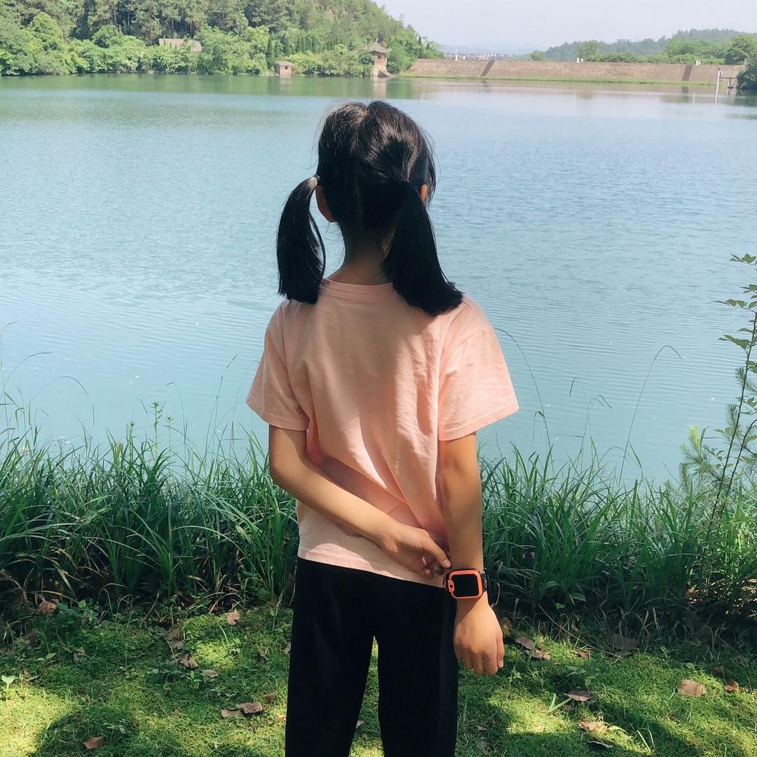 伊伊同学