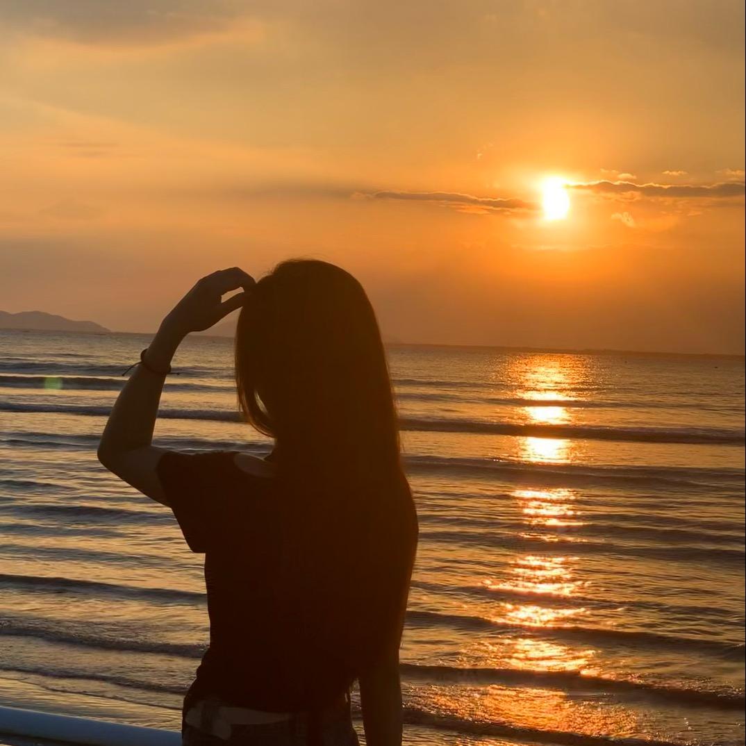 @小思💇‍♀️