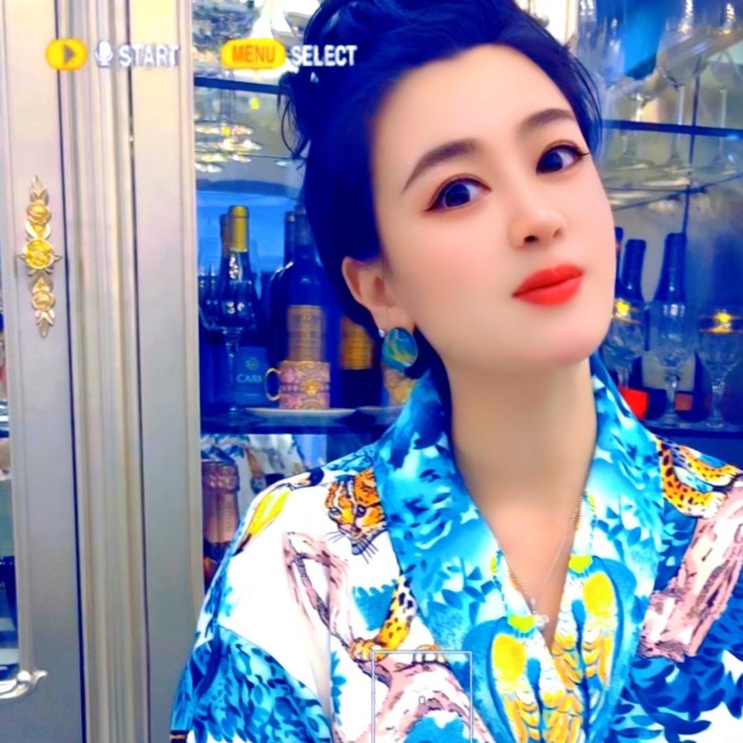 莉莉姐