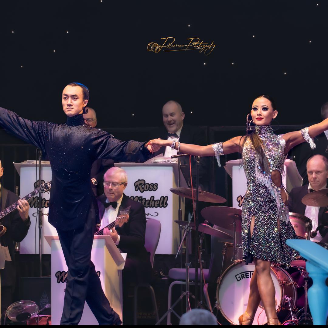 Charles 白&Carina 孟