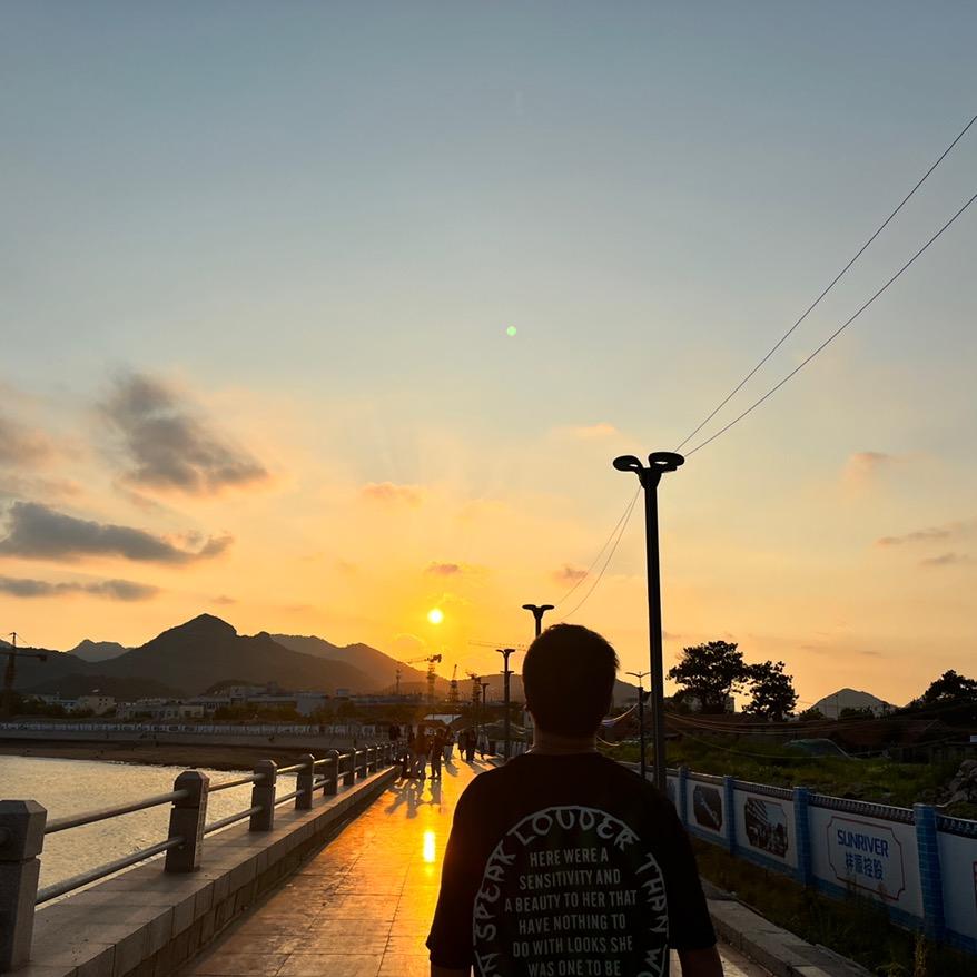 延安地区教画画的老师