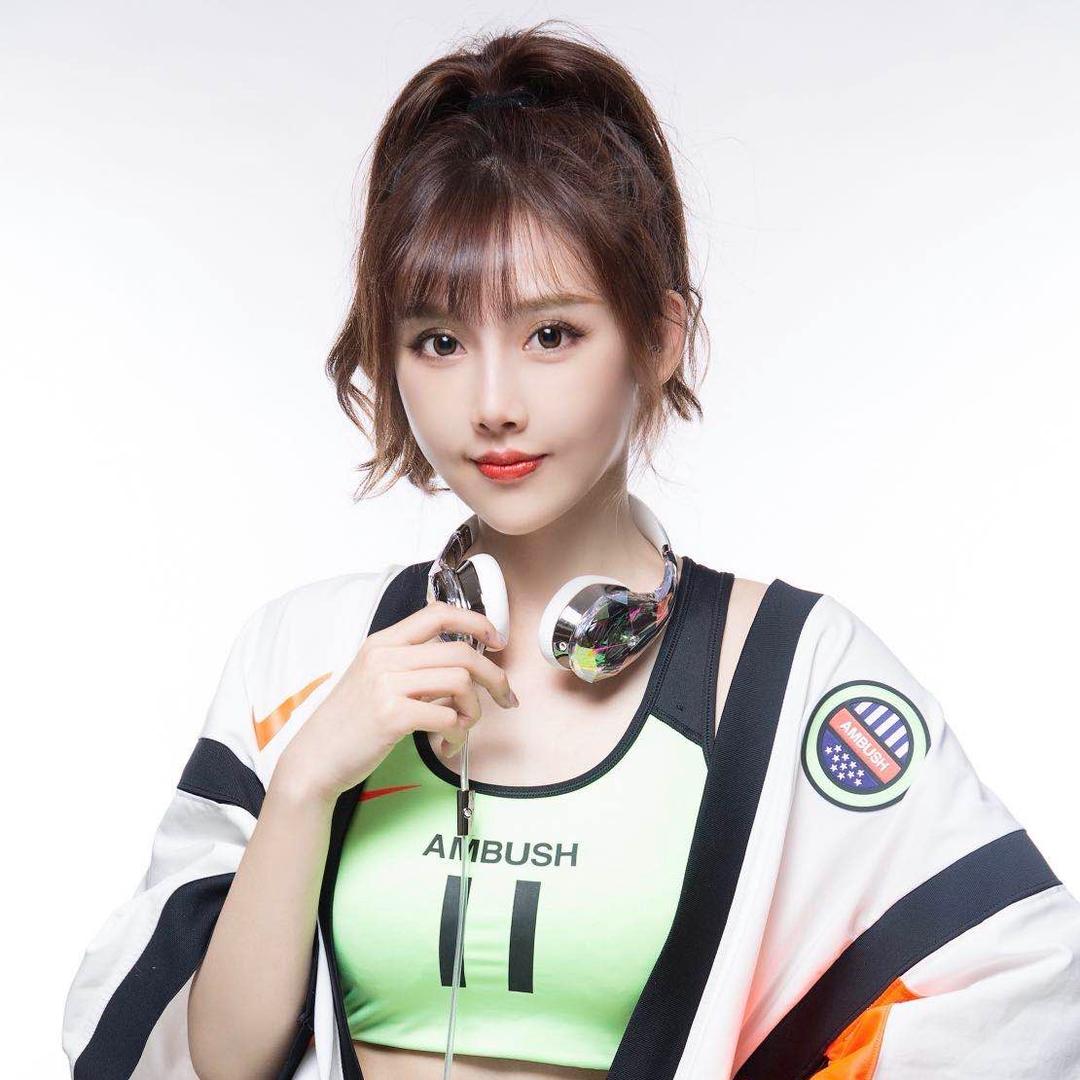 DJ 球球Ula