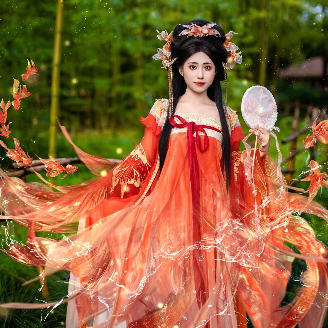 杨佳佳