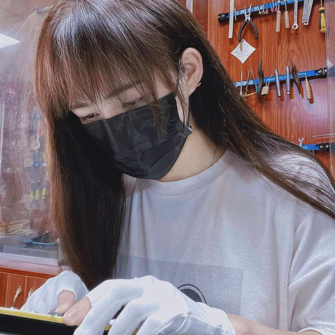 潘姑娘吉他维修保养