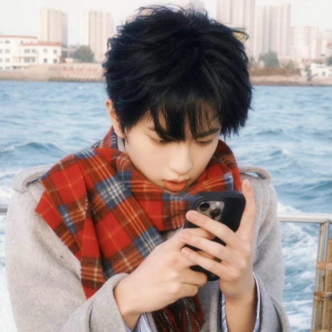 馒头的小熊挎包