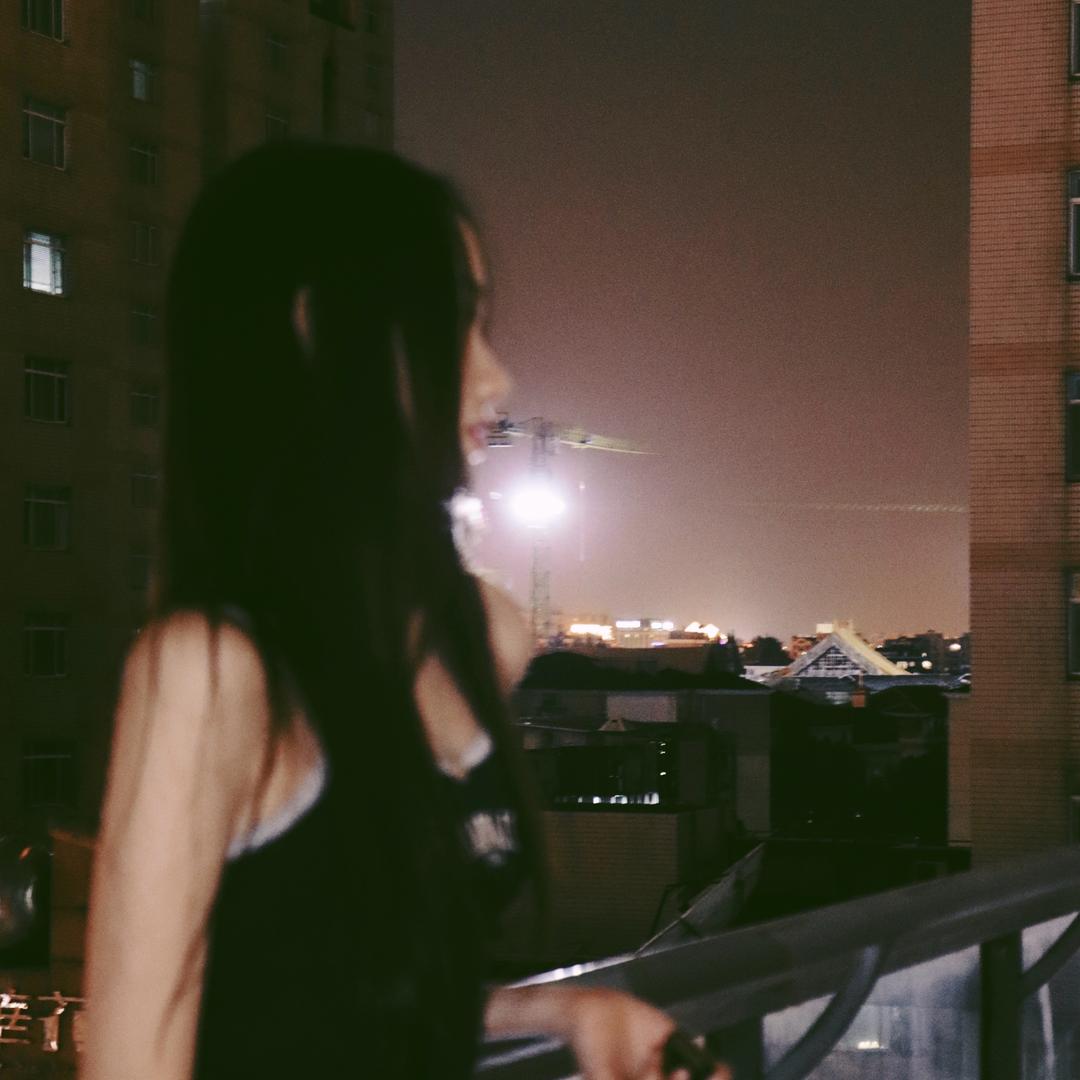 莫子_
