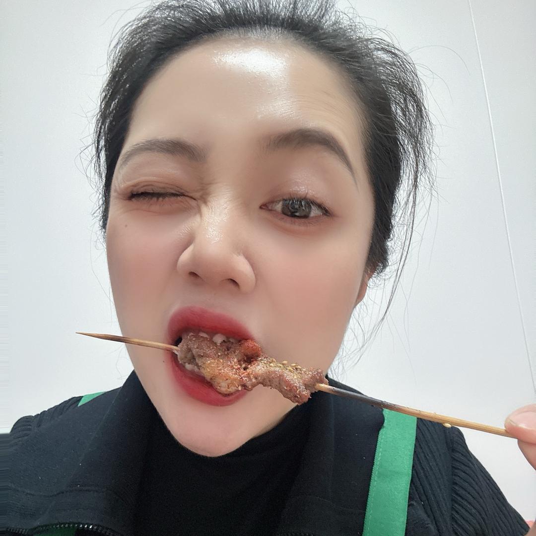 大清真烧烤菁菁