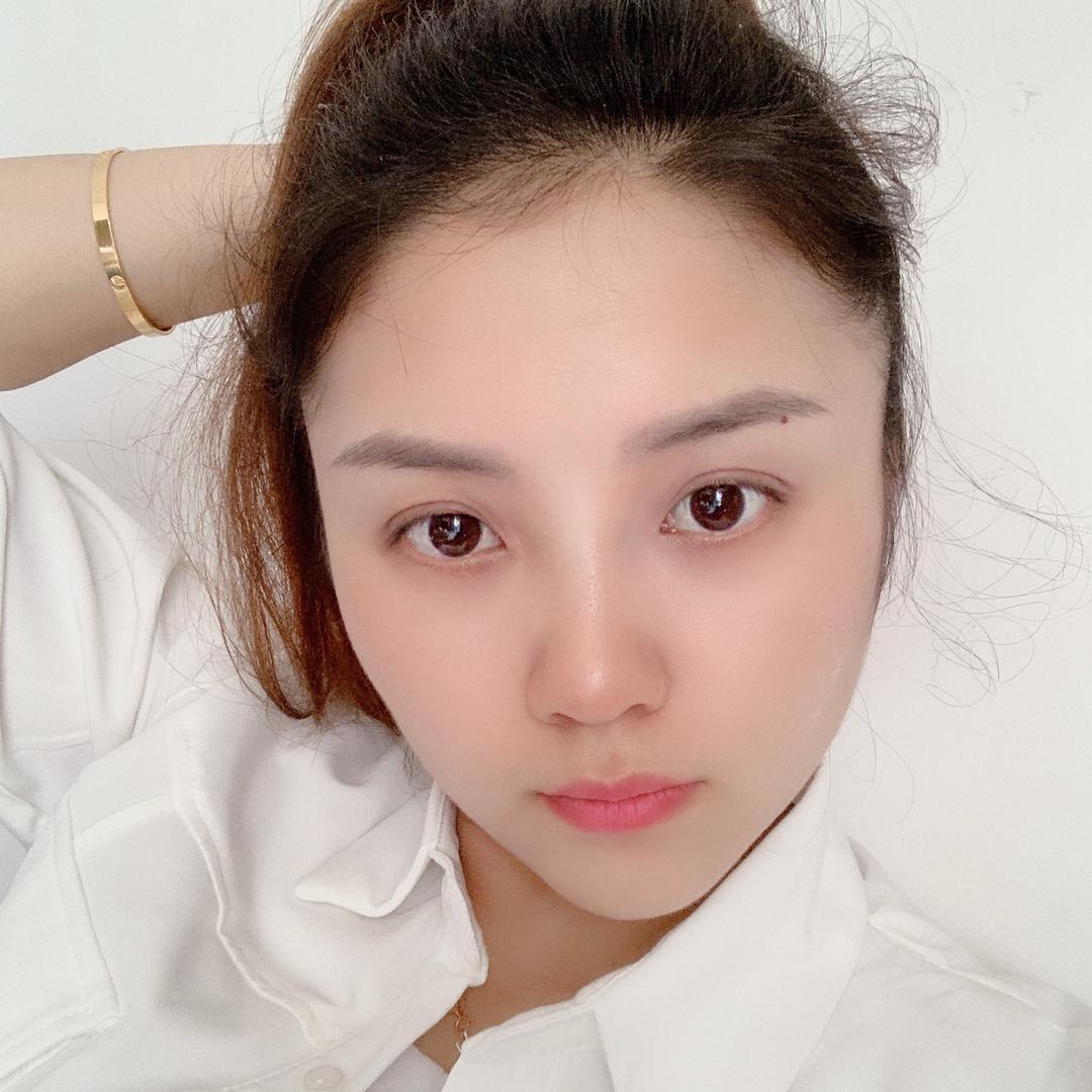慕水依依♥︎