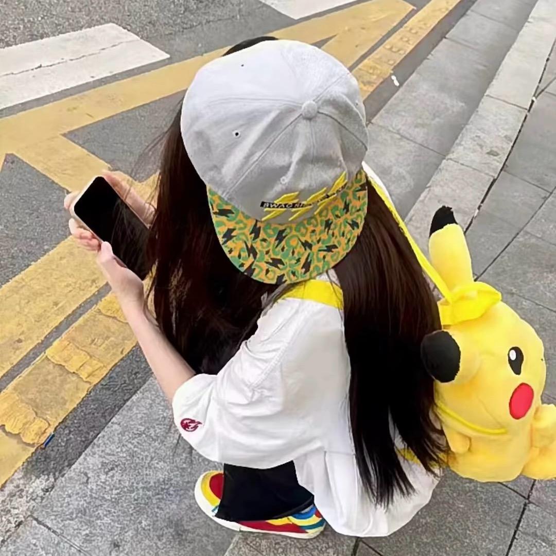 小依