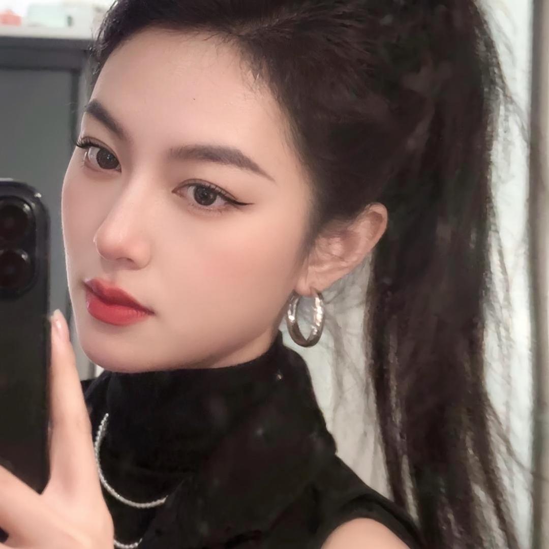 周周有钱花@