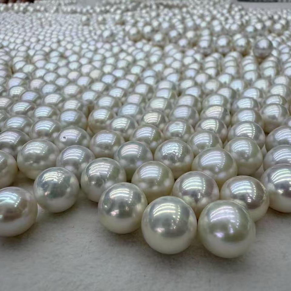 蓝嘉宸珠宝商行