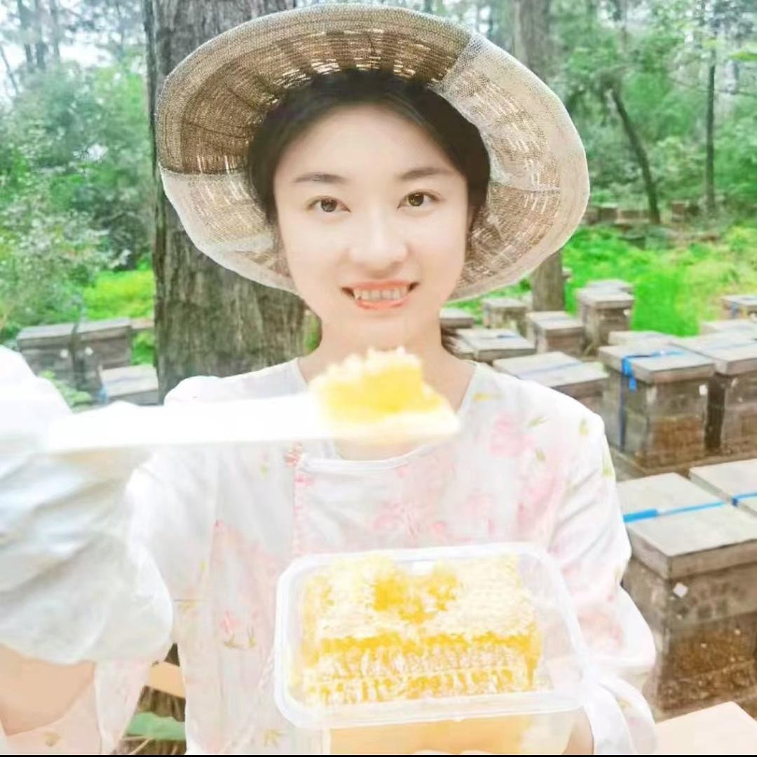 嫩哥嫩嫂养蜂江湖