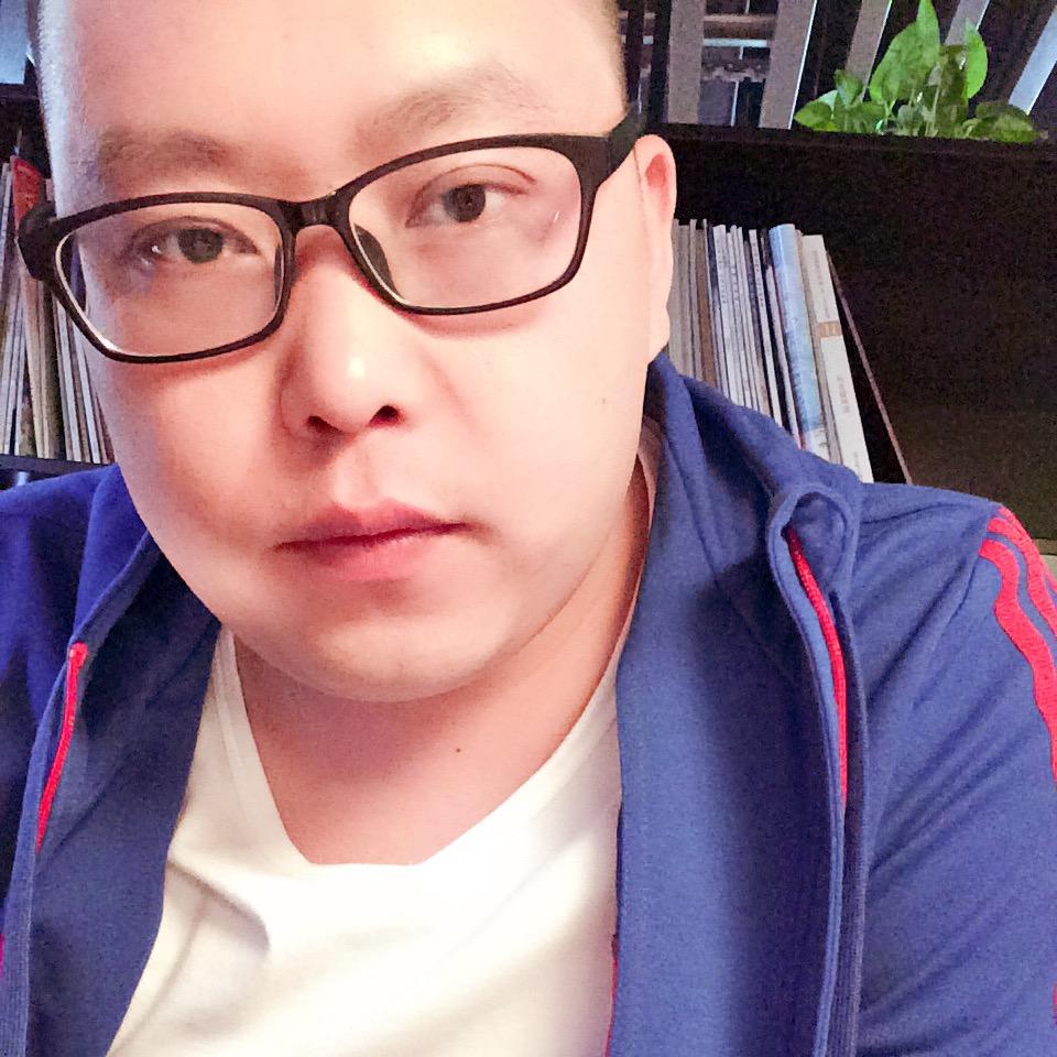 桐爸爱溜达