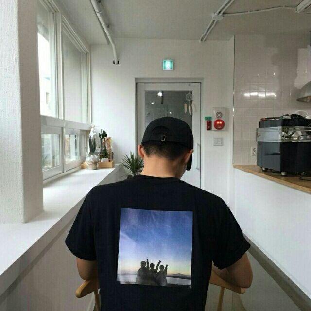 W—