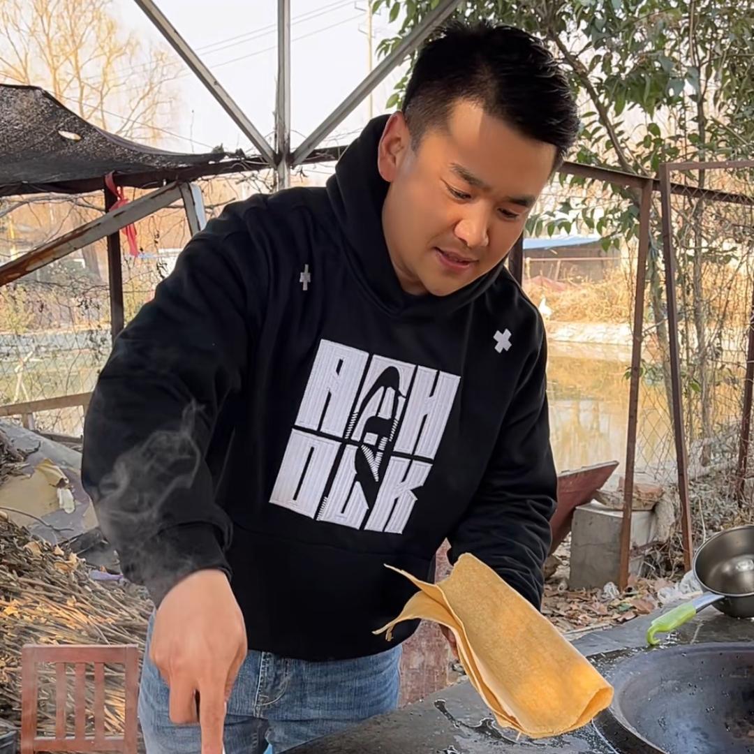 回村的小雷