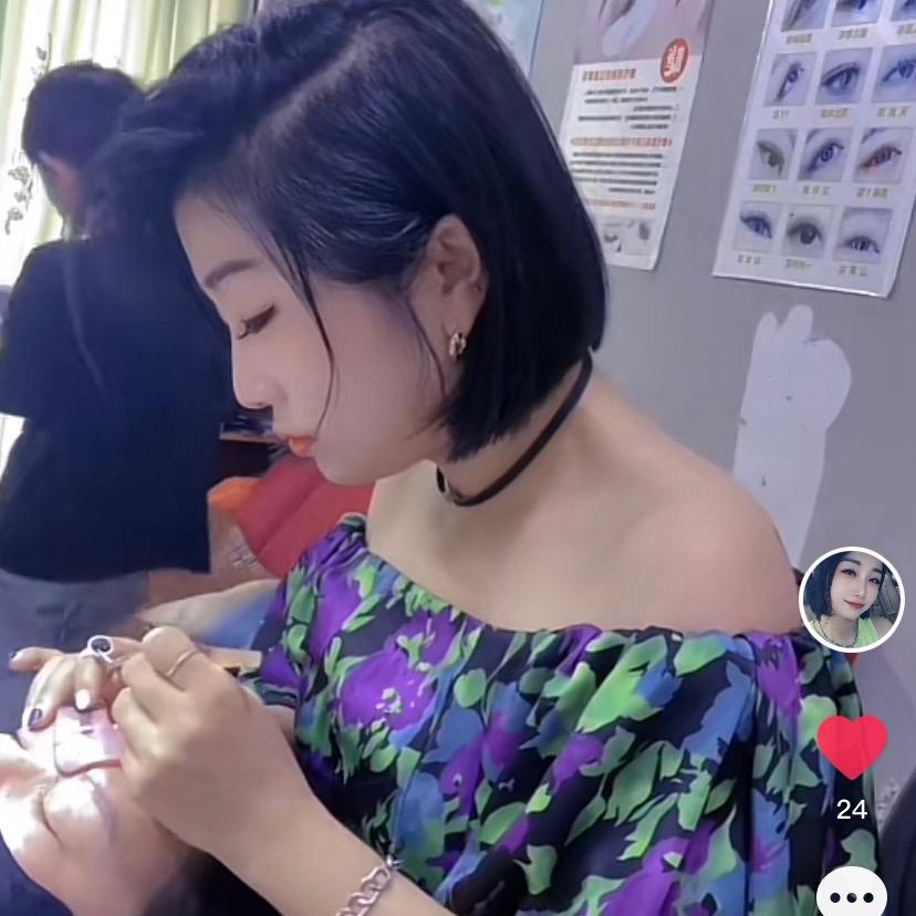 睫毛弯弯莘塍店