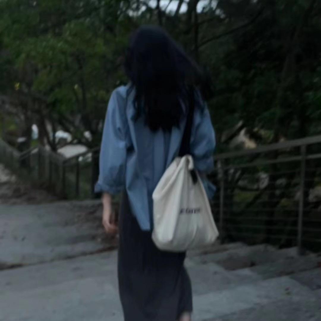 没钱还想去巴黎