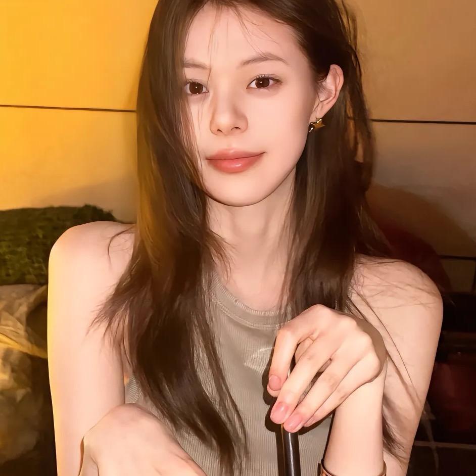 瑀若轻奢女装1号