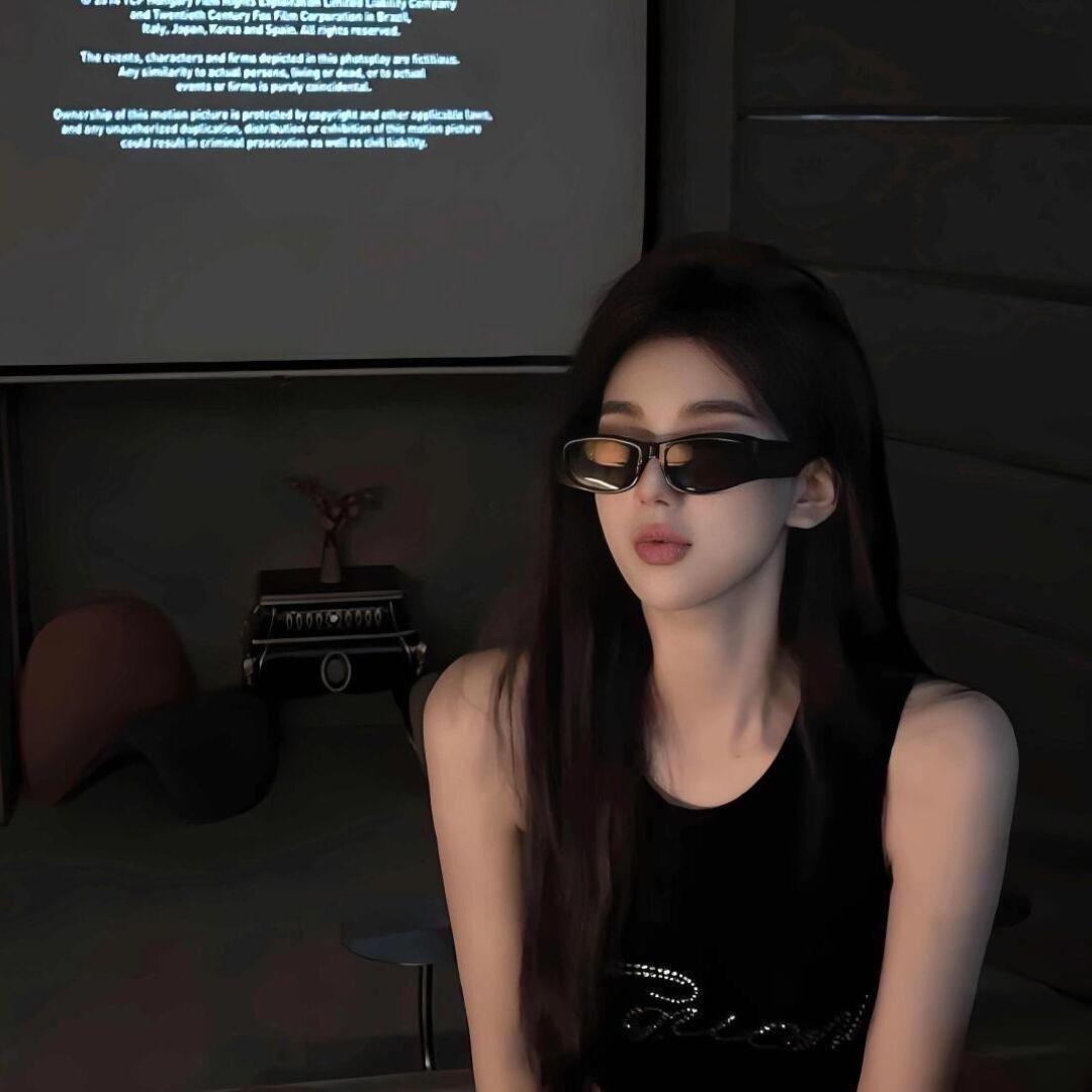 𝙔 .