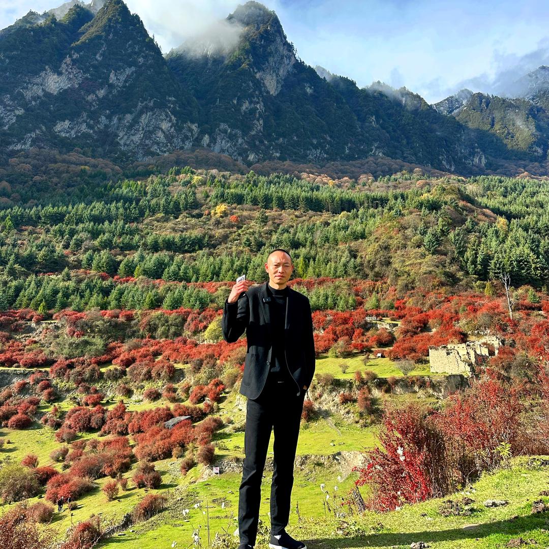 羌族男人（返乡创业中）