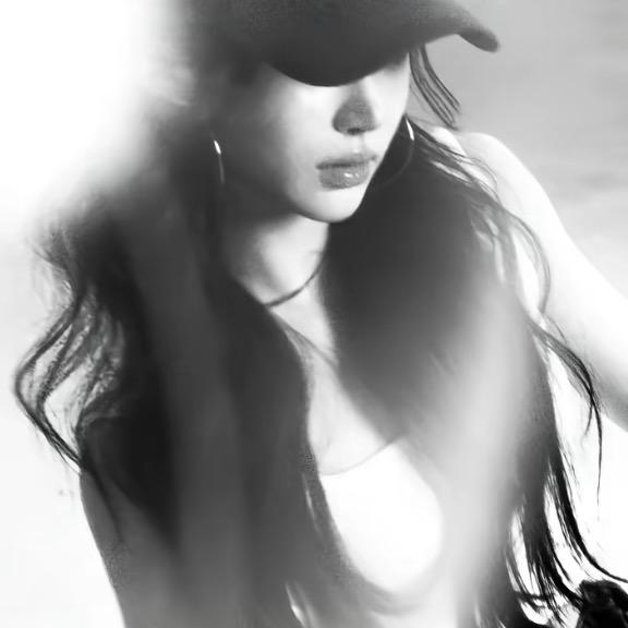 奶油草莓不是霉🍓🌈