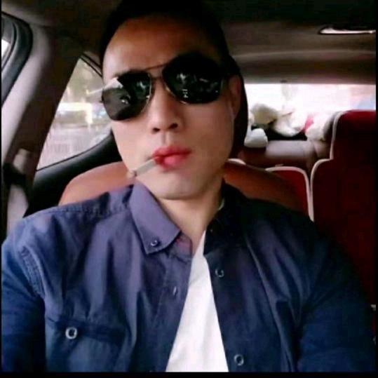 大军（宴遇美食城）