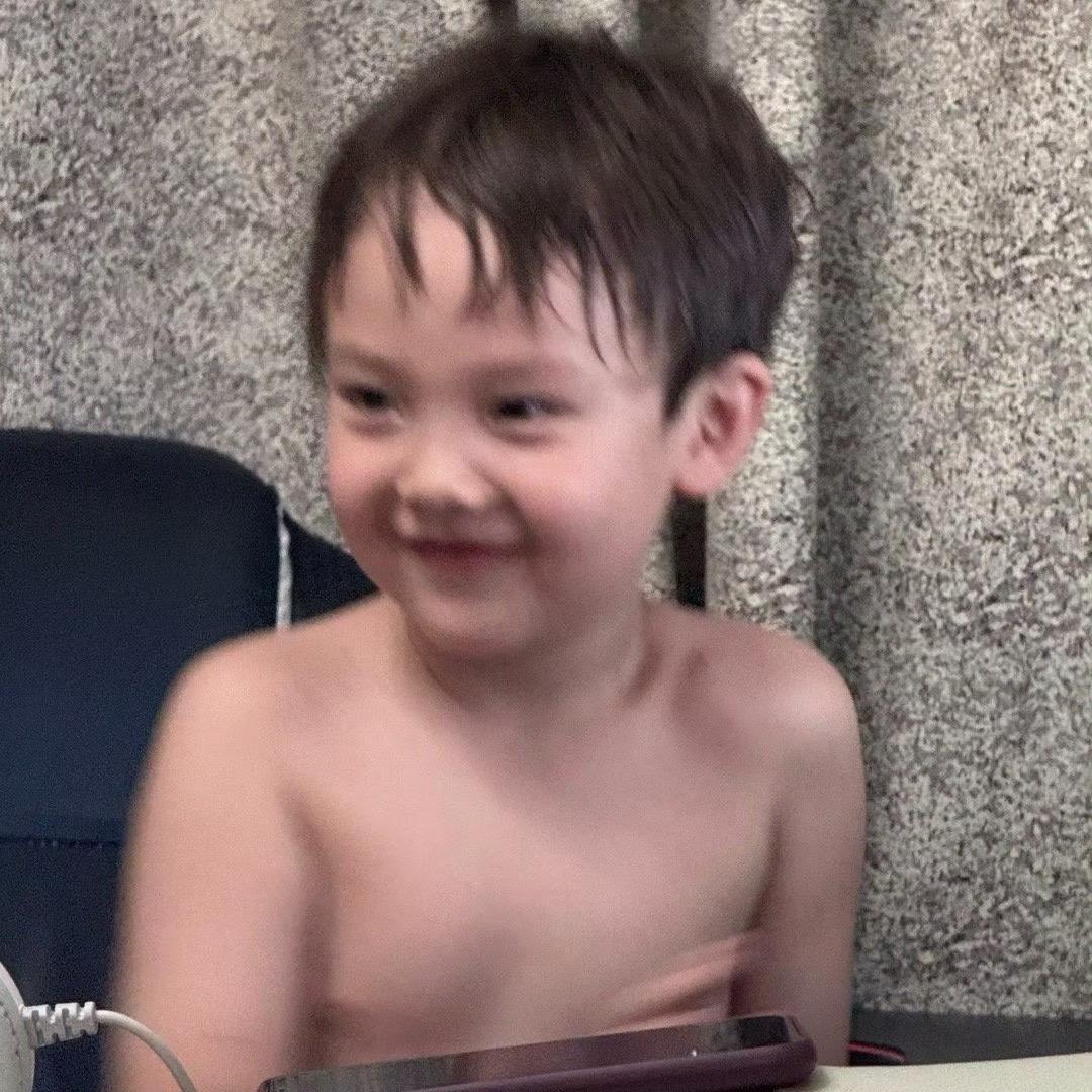 小鹿哥.