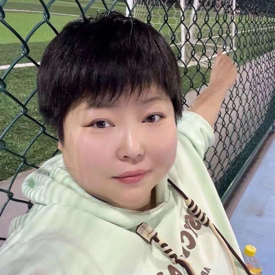 谷城淘宝 特卖刘芳女装