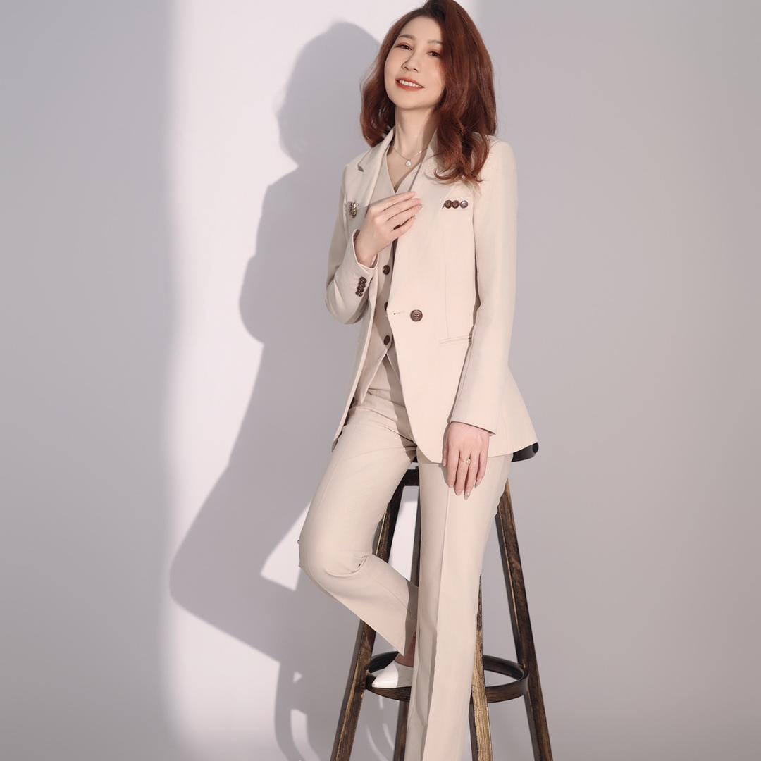 janna hozebay 心理咨询师