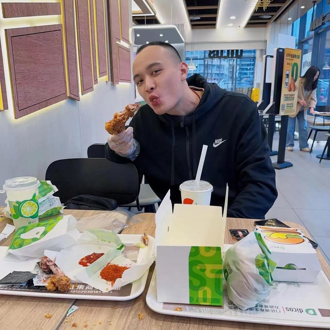 热烈的马