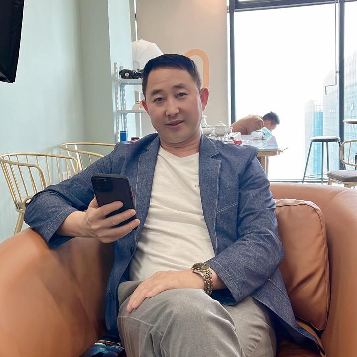 万小强，膨胀剂厂