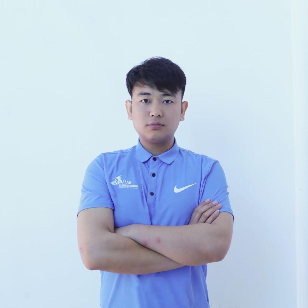 斯达特游泳教练：李洪扬