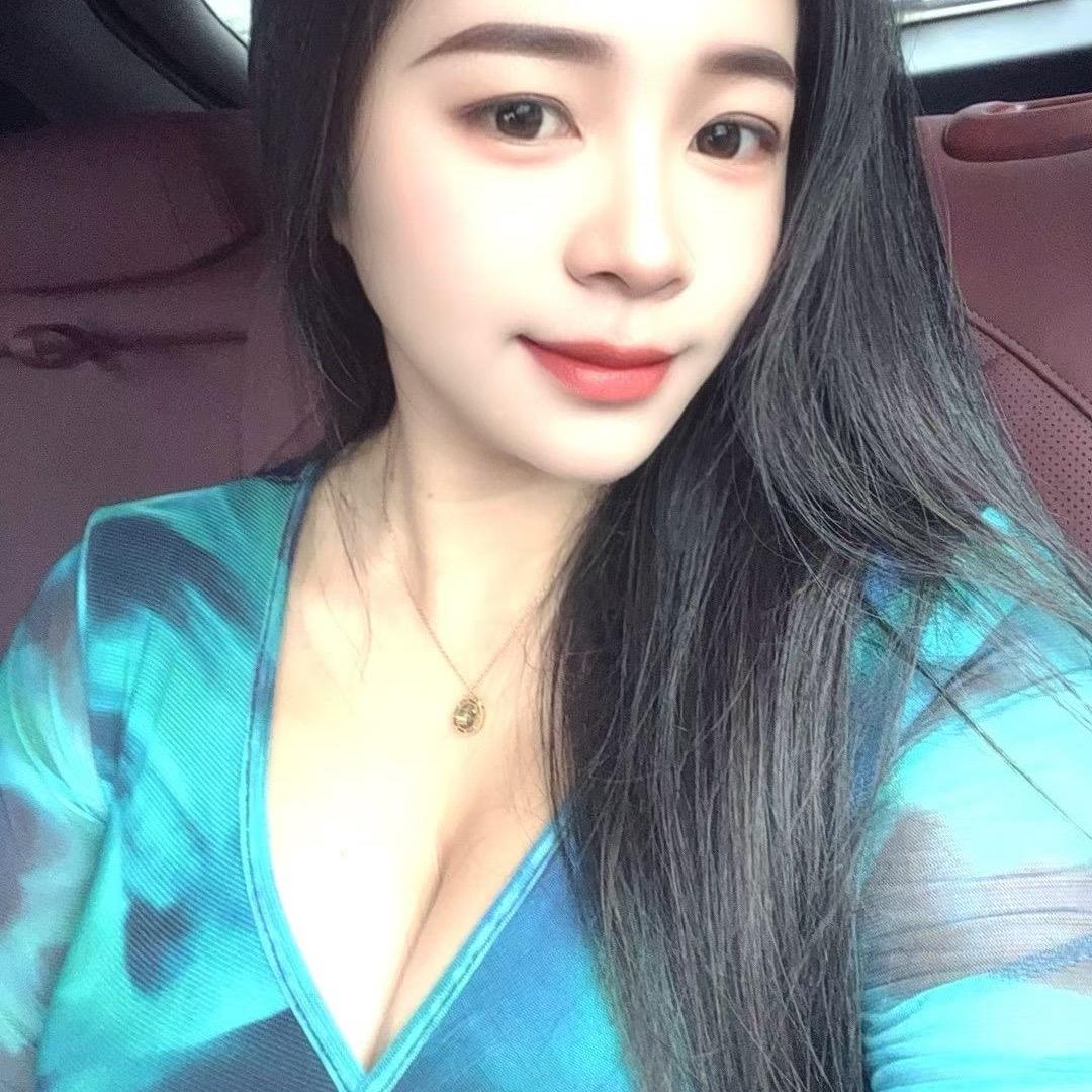 版纳跑网约车的芳芳（高墙家属无期🀄️）