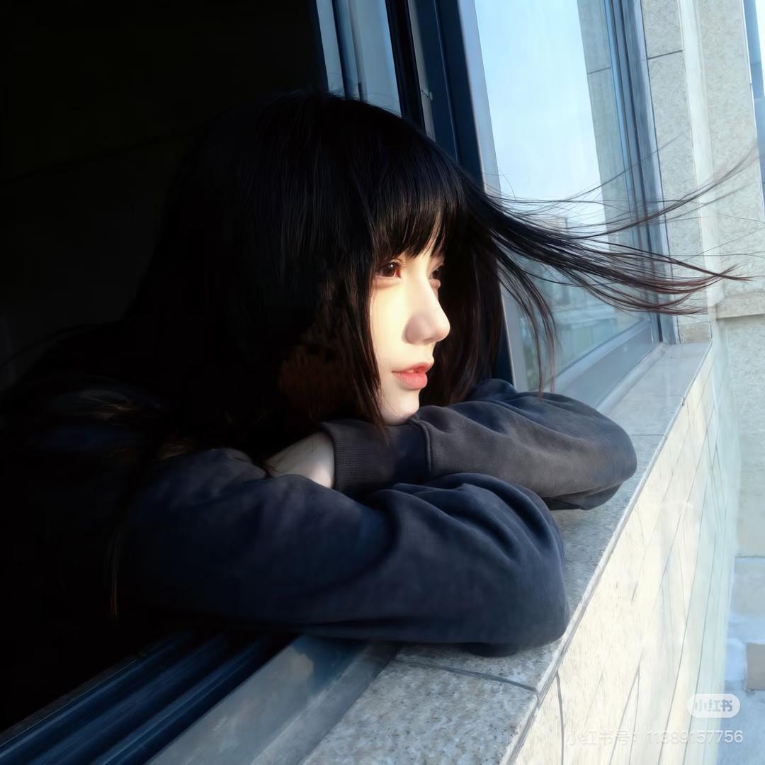 薇薇没睡醒哦