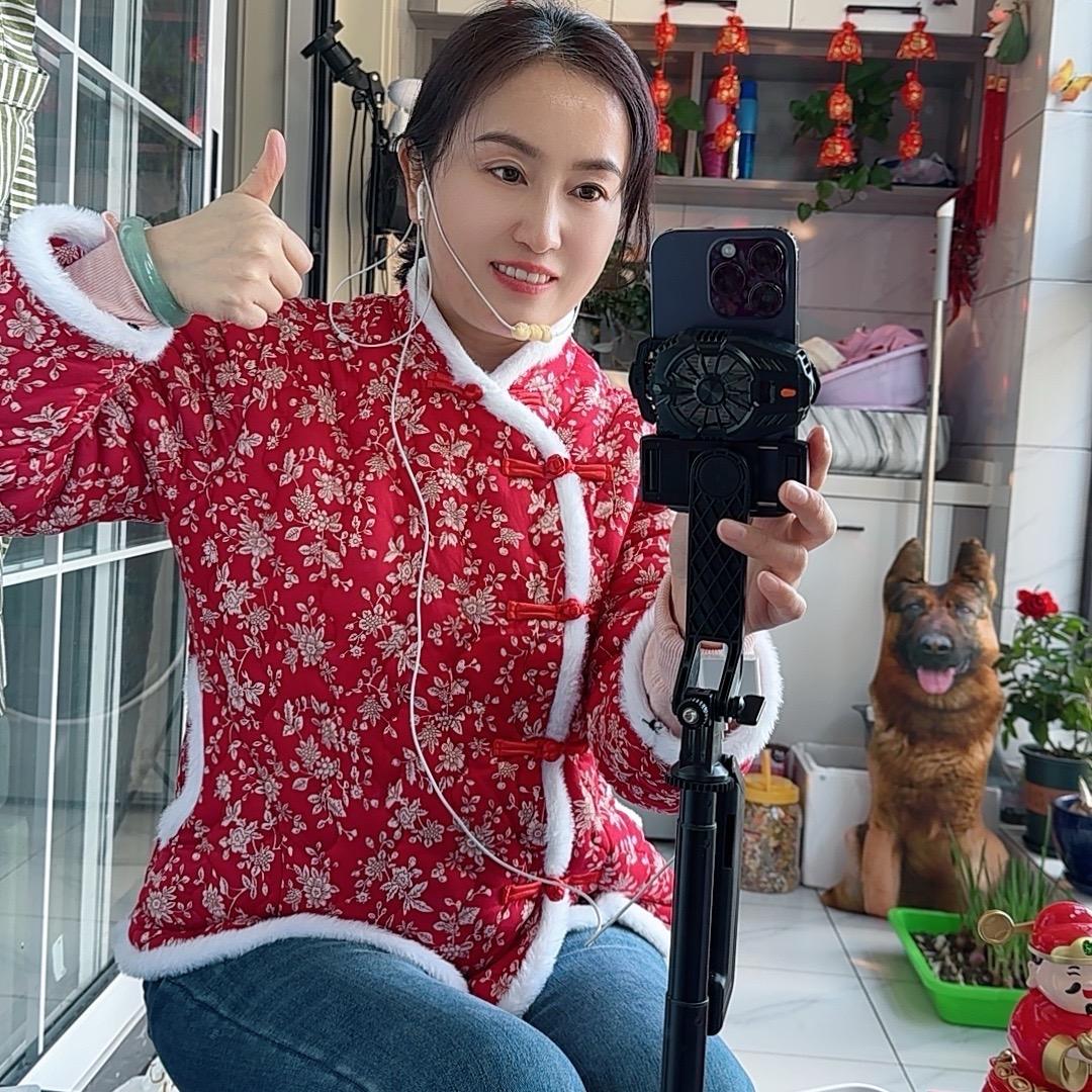 荣美🎤（12月26号早上8：20首播)