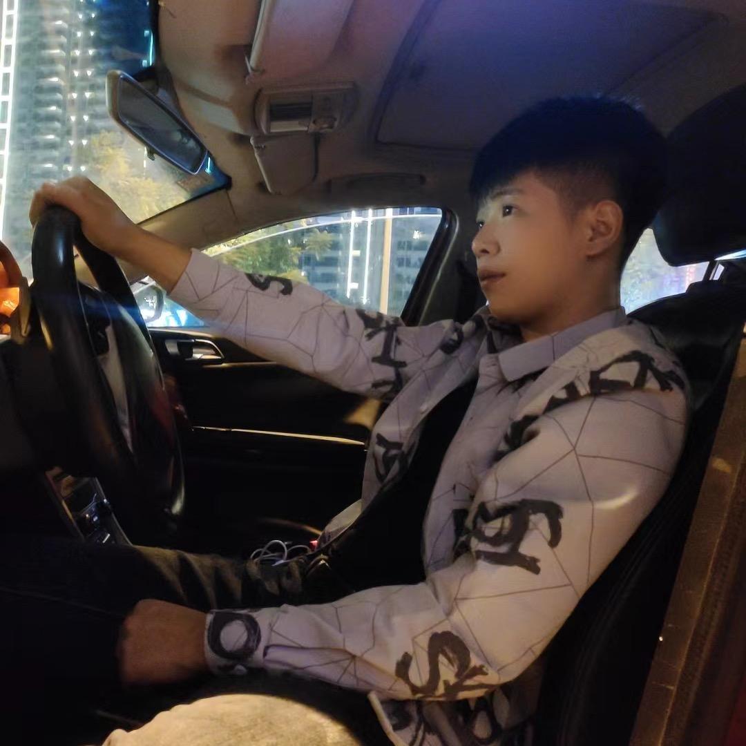 岑溪海哥1号车坊板金喷漆中心