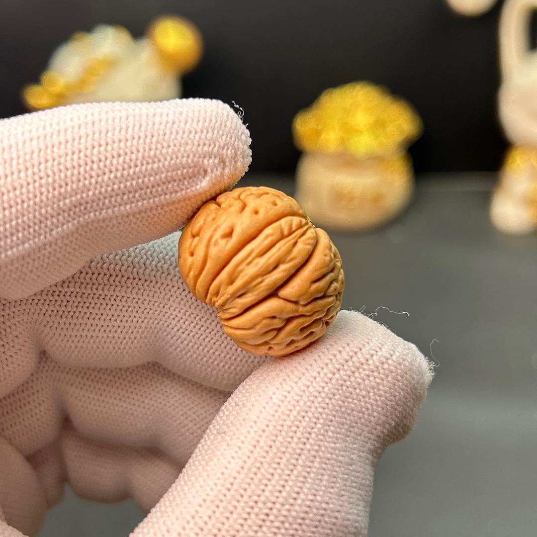 高端定制野生桃核（天弟文玩）