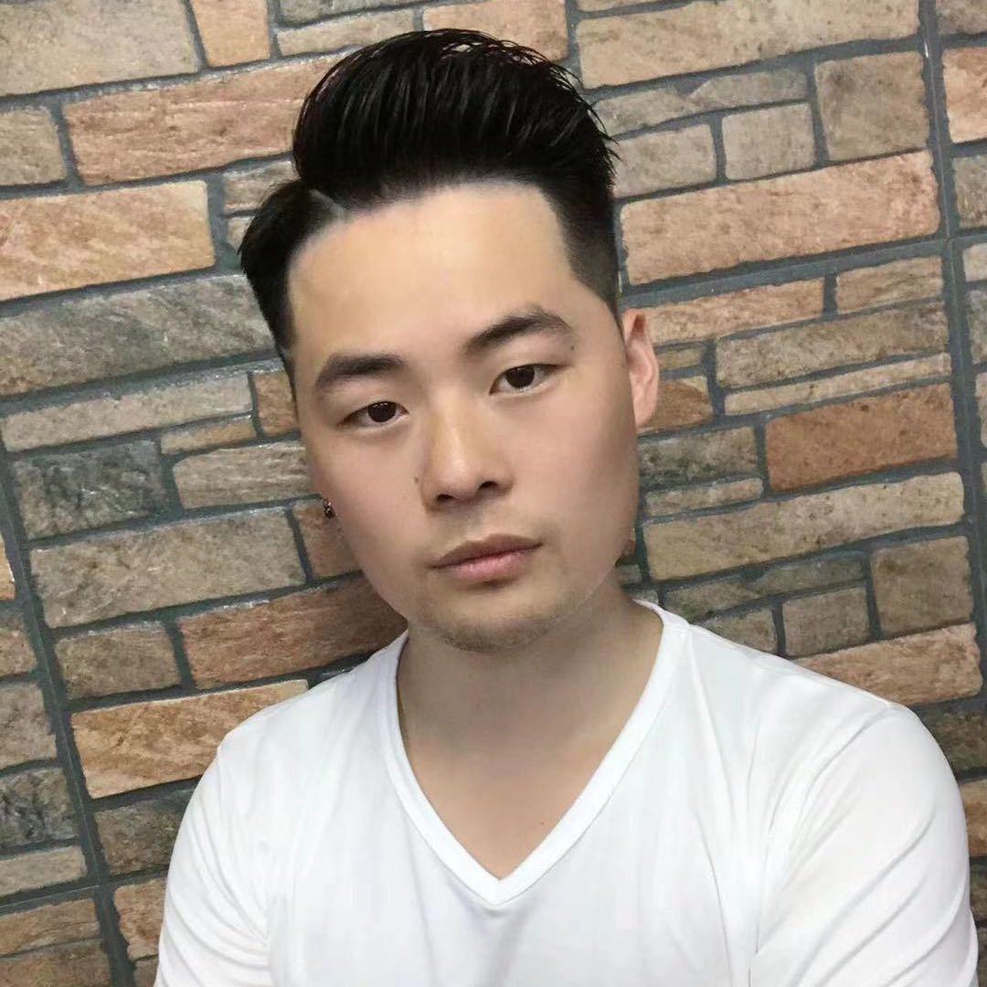唯一造型阿龙店长