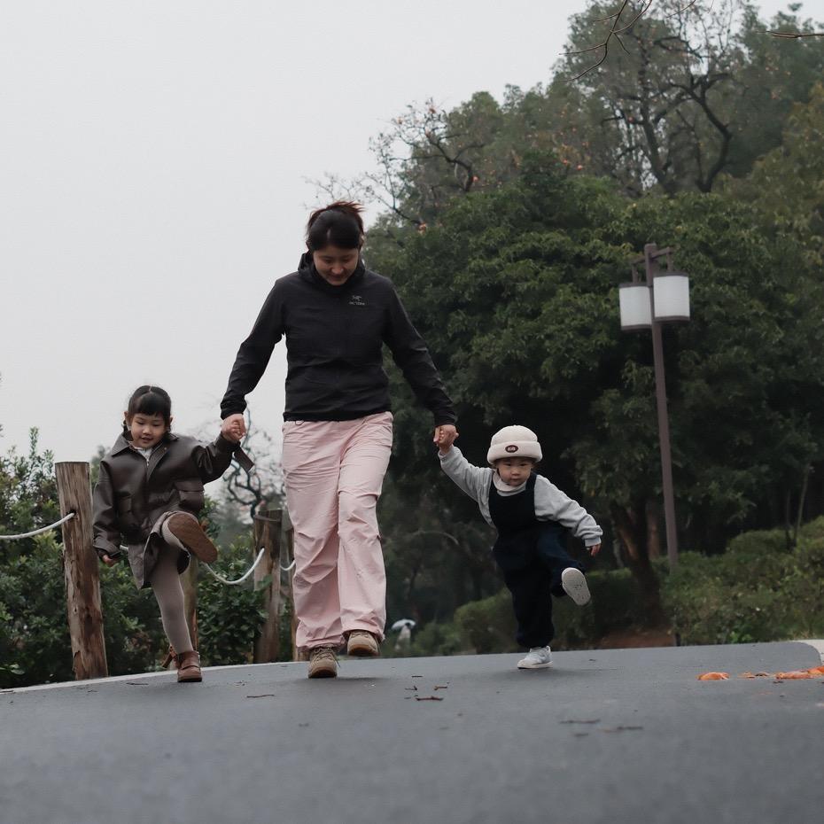 C C带俩娃（治愈版）