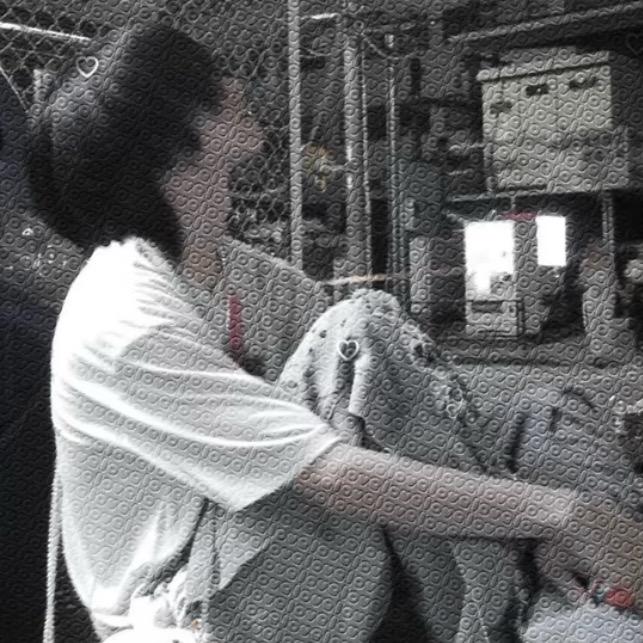 唉 ￴