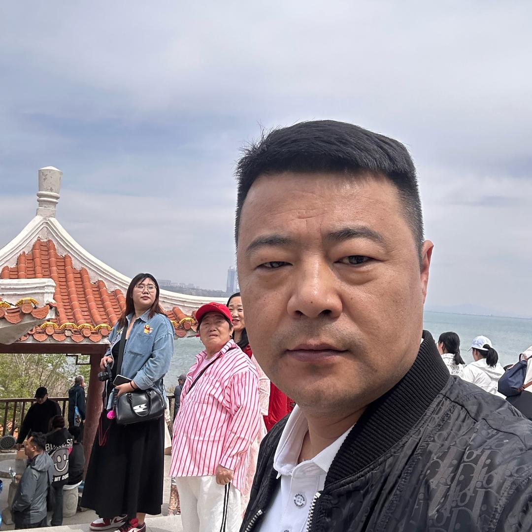 姓杨不张扬