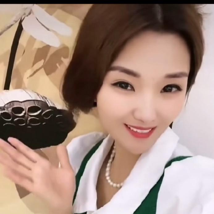 宁静的妩媚💕