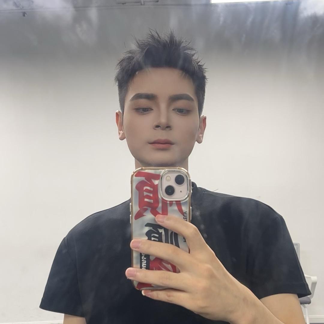 凌云