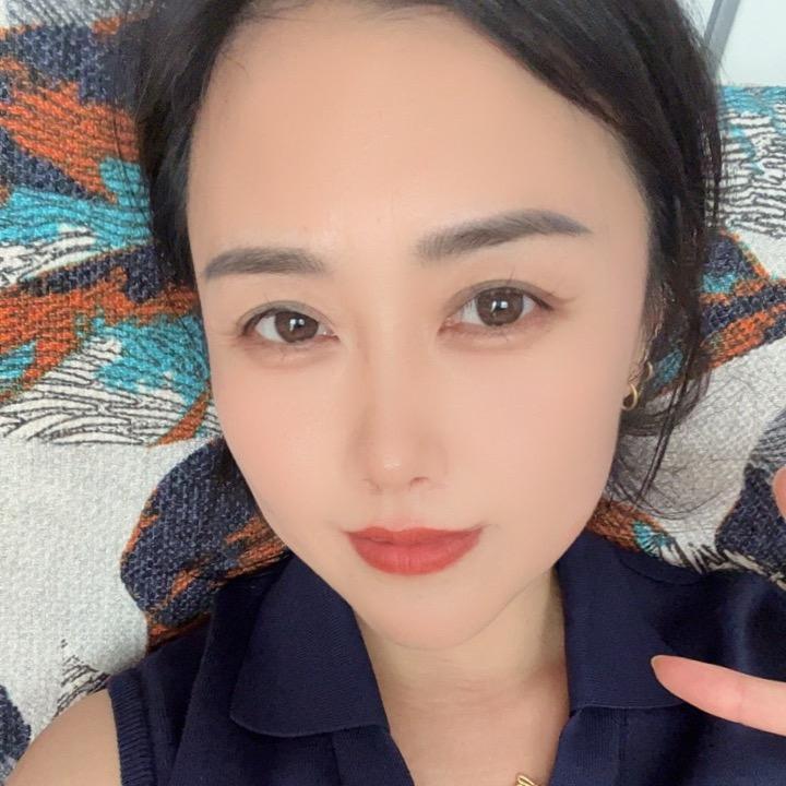 @红红