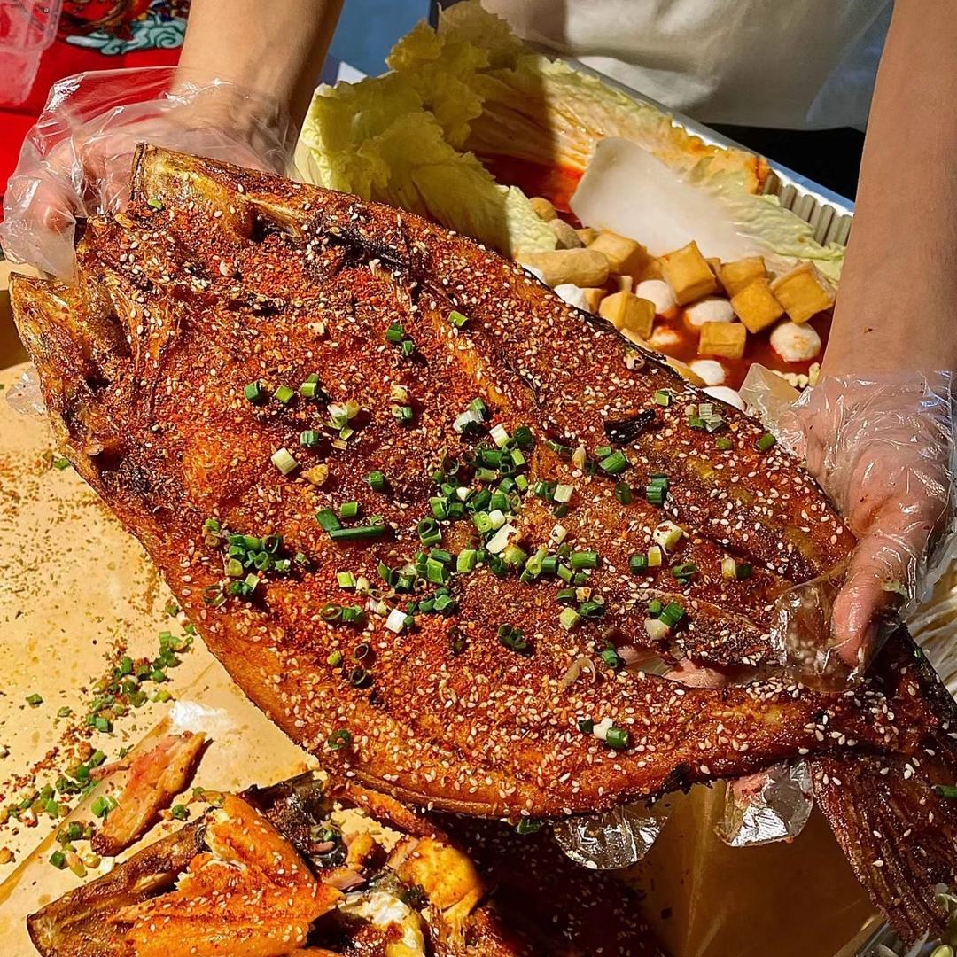 谭姐旋转无刺烤鱼（赤壁首店）