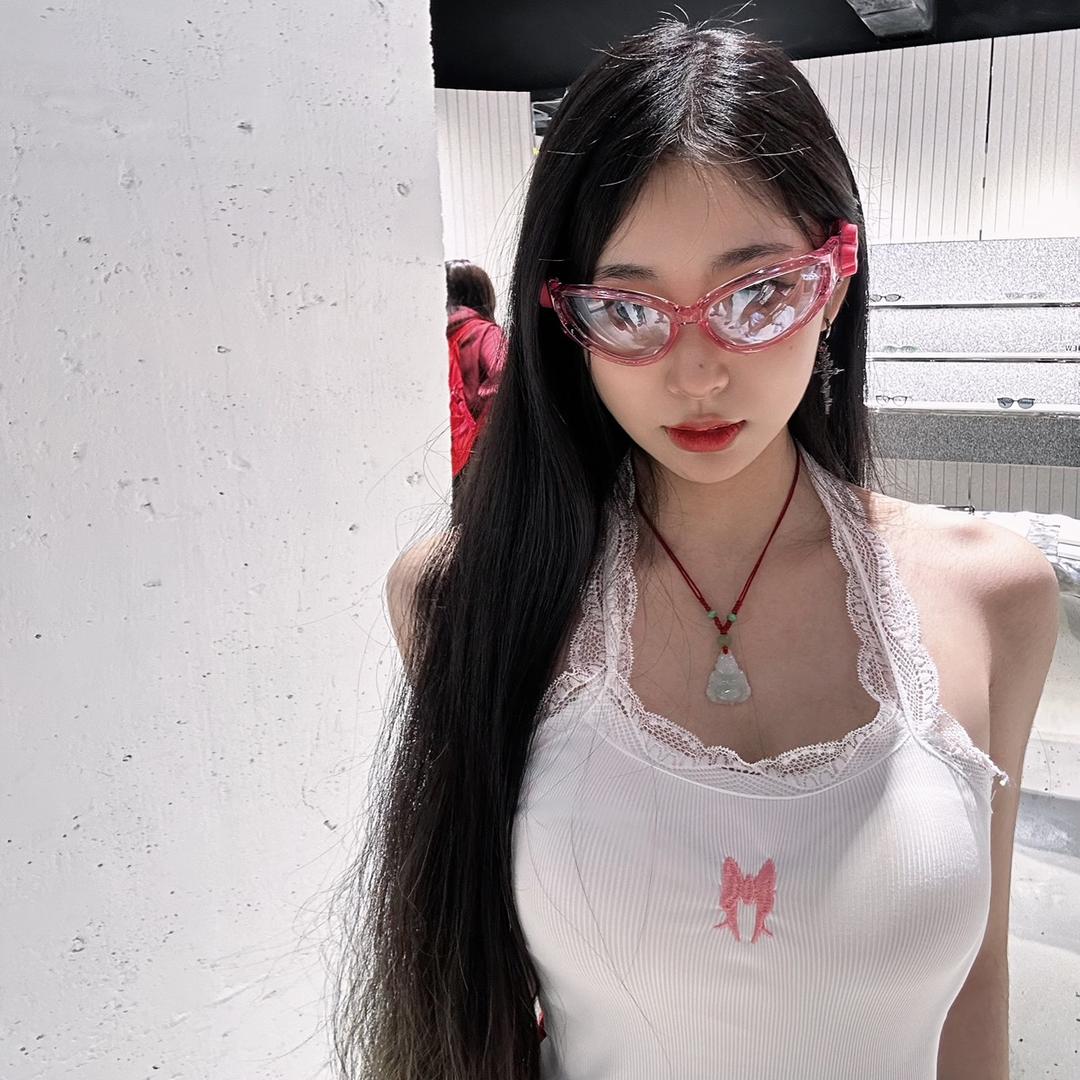 揪